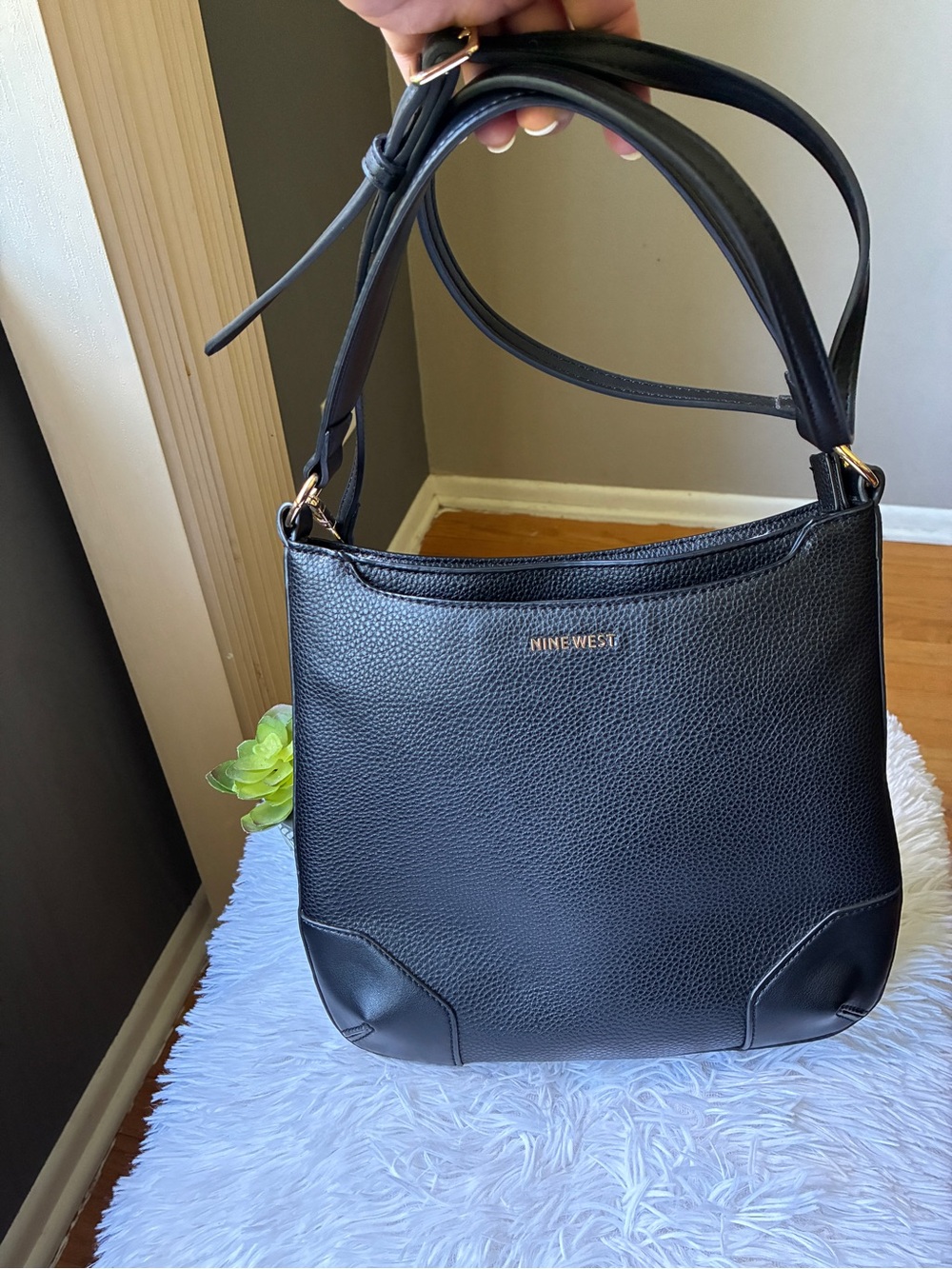 Nine West Brooklyn Crossbody Swing Pack 🖤 - Picture 8 of 11